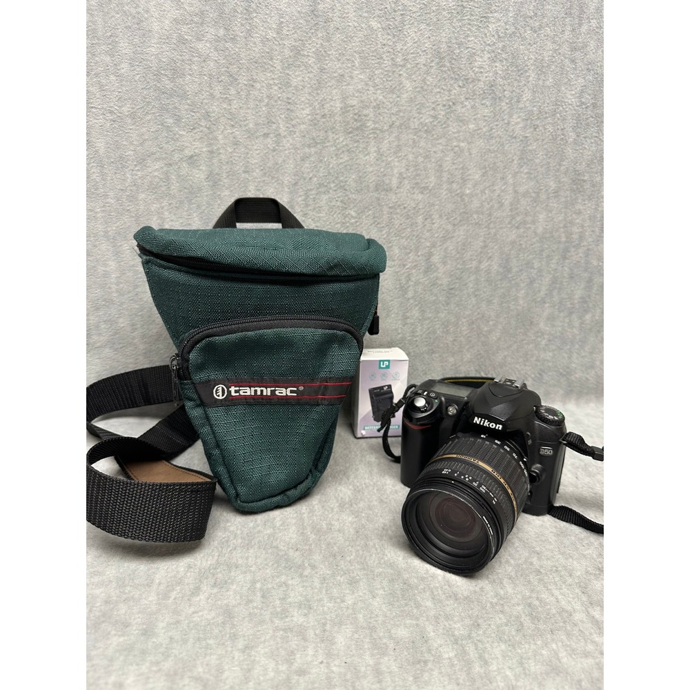 Nikon D50 DSLR Camera Kit Tamron 18-200mm XR Di II Lens Tamrac Bag Kit